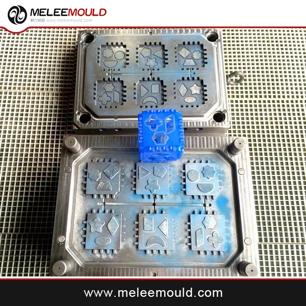 MELEE Plastic Playing Game Kids Toy Mould