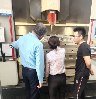 Melee China Mould maker Auto parts for front and rear Bumper molding